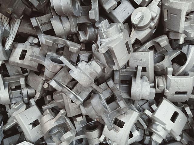 Quelle est la teneur en carbone des pièces moulées en fonte ductile ?